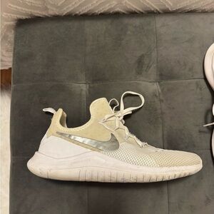 Nike Free Cream and Gray Running Shoes